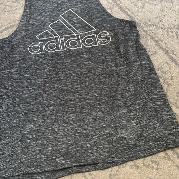 ✨Adidas Tank - Picture 3 of 7